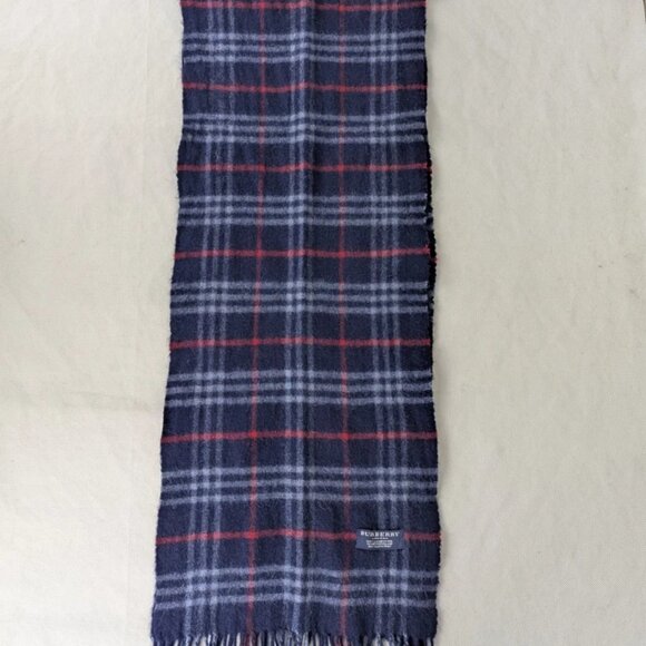 Pre-Loved Burberry Unisex Lambswool Scarf Navy – Check Pattern – Cozy & Stylish - Picture 4 of 7